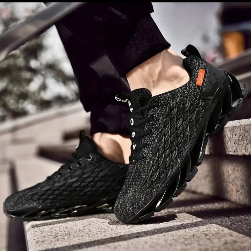 Shock Absorption Sports Shoes for Men's Outdoor Training - Picture 4 of 4